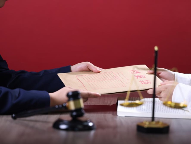 冠领律师代理北京分割拆迁利益纠纷案,助委托人获应得份额 冠领律师代理北京分割拆迁利益纠纷案,助委托人获应得份额