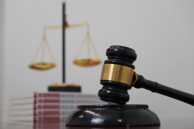 冠领律师代理劳动仲裁案,成功帮助委托人追回工资差额与经济补偿 冠领律师代理劳动仲裁案,成功帮助委托人追回工资差额与经济补偿