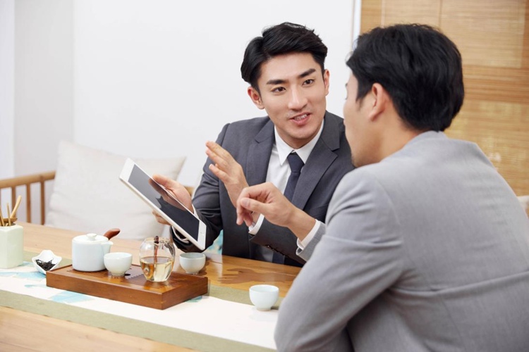 冠领律师代理广东深圳诈骗罪案，依法辩护助嫌疑人成功获释