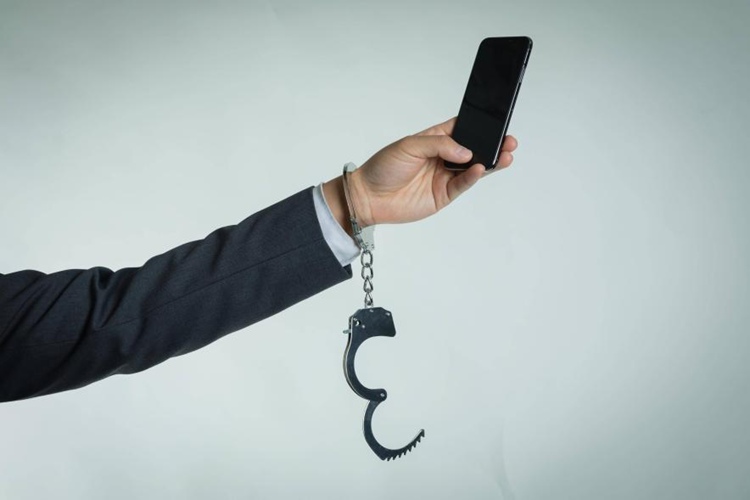 冠领律师代理广东深圳诈骗罪案，依法辩护助被告人获缓刑