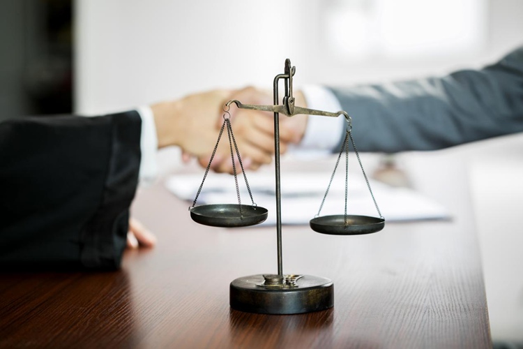 男子追债9年无结果,冠领律师高效调解助其拿到65万本息还款方案 男子追债9年无结果,冠领律师高效调解助其拿到65万本息还款方案